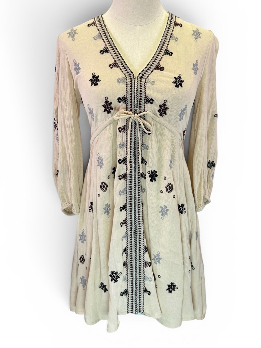 Free People Women's Beige Embroidered Fable Midi Boho Dress Size XSโ
